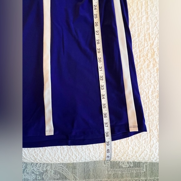 Ralph Lauren Long Sleeve Dress With White Stripe Detail Size: 6 - Picture 6 of 9